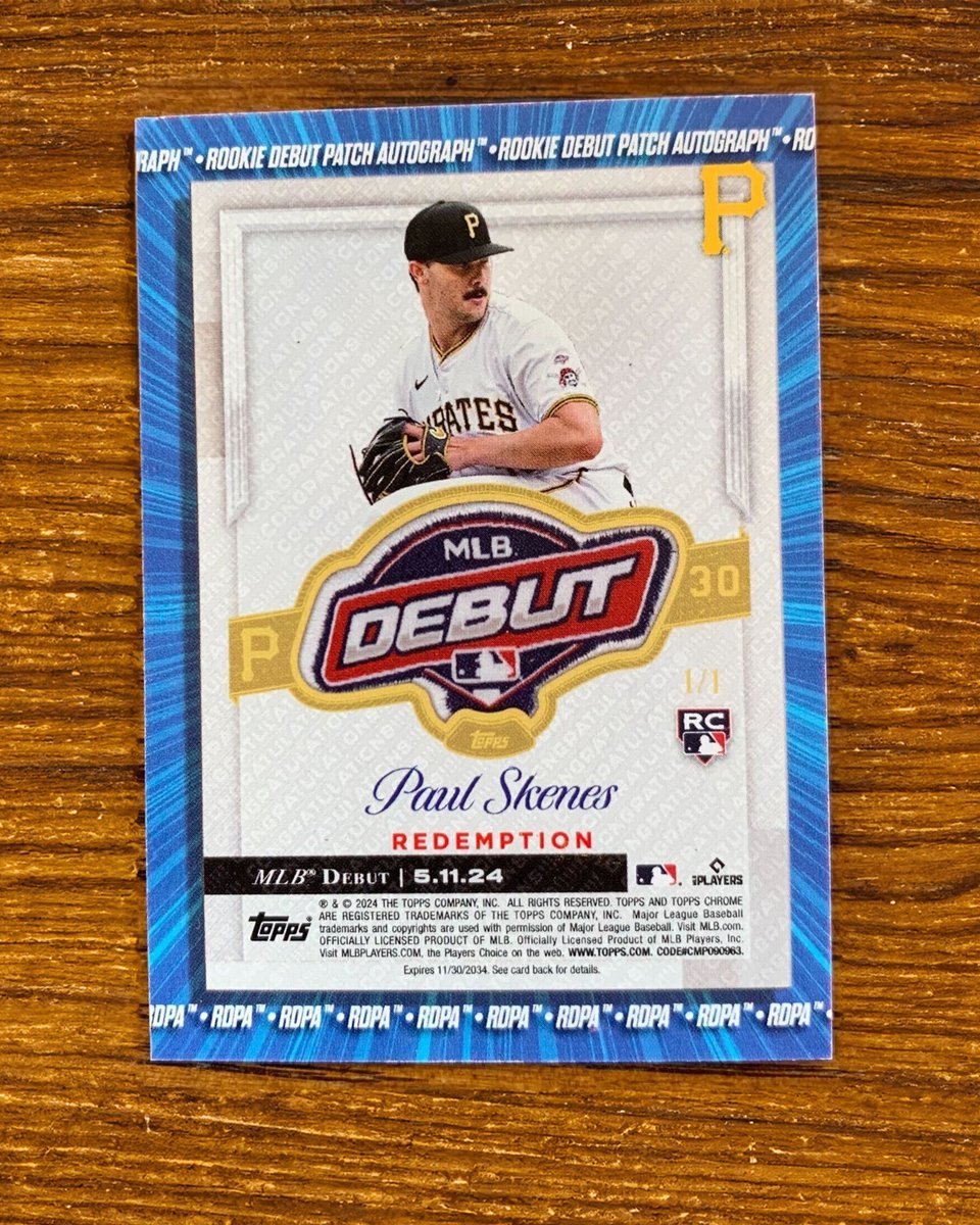 Topps tweet media