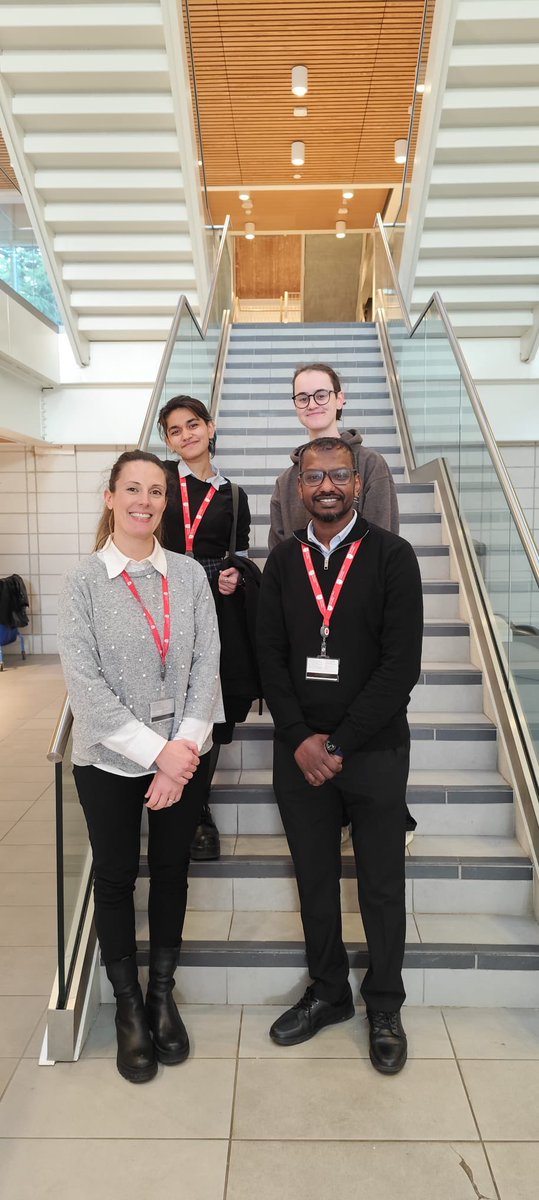 ottaviani_s's tweet image. Time for my lab picture update! Almigdad, second year PhD, Shiv, research assistant and Eden, MRes student. Very thankful for such great team! #ncRNAs #PancreaticCancer 🔬 🧬 🧫 🥼