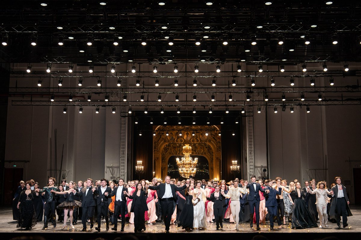 operadeparis's tweet photo. ✨Ce soir, le Palais Garnier a fêté ses 150 ans lors d’un Gala anniversaire exceptionnel, marquant le début d’une année de célébrations.
👏Merci à toutes et tous !
1/5👇 https://t.co/8g1tAoQj1Q