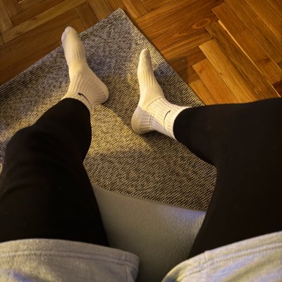 matt_xanthous's tweet photo. #NewProfilePic #nikewhitesocks #nikesocks #FridayVibes https://t.co/ml7XHM8NWL