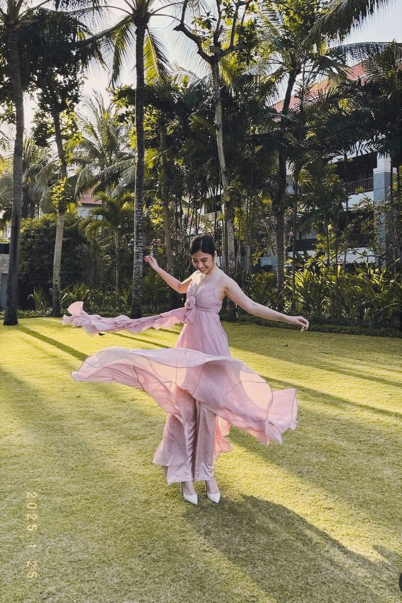 itseljay_'s tweet photo. Maligayang Kaarawan, @YsaOrtega_ ! 🤍

#YsabelOrtega https://t.co/xoLmnb3ttH