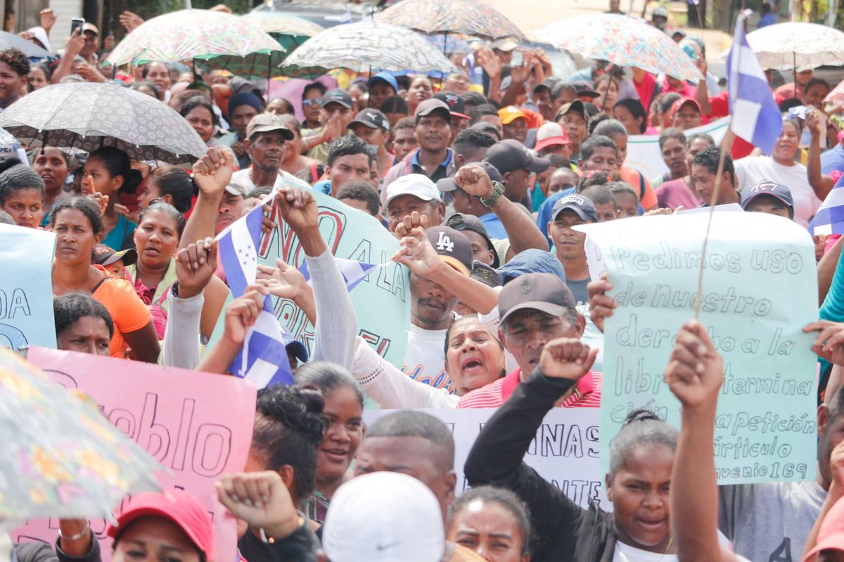erikaurtecho's tweet photo. Somos una sola voz - Hoy atendiendo la convocatoria de los Consejos Territoriales, en una marcha multitudinaria. nos pronunciamos al unísono junto a mi pueblo de Mi Muskitia: ¡No queremos cárcel! https://t.co/bMAIzemnM5
