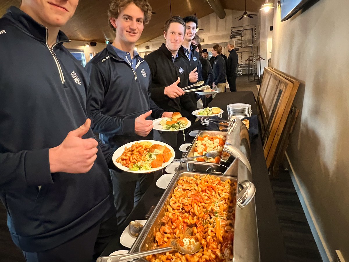 SpringbankLinks's tweet photo. It was awesome to host the Penticton Vees last night on their way to Brooks. Games and a healthy buffet was a great way to shake out the bus legs! Good luck tonight Vees! @PentictonVees
#SpringbankLinks #PentictonVees https://t.co/3FFEeX3ReI