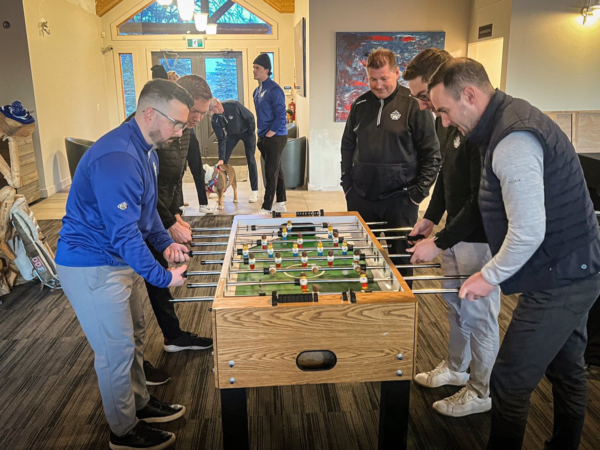SpringbankLinks's tweet photo. It was awesome to host the Penticton Vees last night on their way to Brooks. Games and a healthy buffet was a great way to shake out the bus legs! Good luck tonight Vees! @PentictonVees
#SpringbankLinks #PentictonVees https://t.co/3FFEeX3ReI