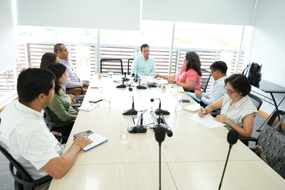CCCASANARE's tweet photo. En reunión con representantes de la Jurisdicción Especial para la Paz, se dialogó sobre acciones y alianzas orientadas al fortalecimiento del Sistema Integral de Verdad, Justicia, Reparación y No Repetición, establecido por el Acuerdo de Paz en Colombia. https://t.co/yZG943dQ5u