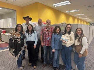 HROperations21's tweet photo. Howdy, y’all! 🤠 We kicked off the day with a rootin’-tootin’ Cowboy Breakfast at work, and it was everything we needed and more! From tacos to biscuits and gravy, the spread was as impressive as the rodeo attire everyone sported!
@LifeAtATT #HROrganization #Rodeo https://t.co/MiMHdA0rgK