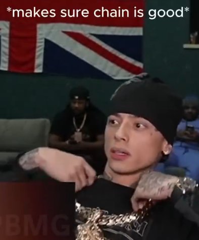 ClixUpdatesLIVE's tweet photo. @yoxics Central Cee gripping his chain anytime Silky around has me crying 🤣🤣 https://t.co/82h8KDCnAY