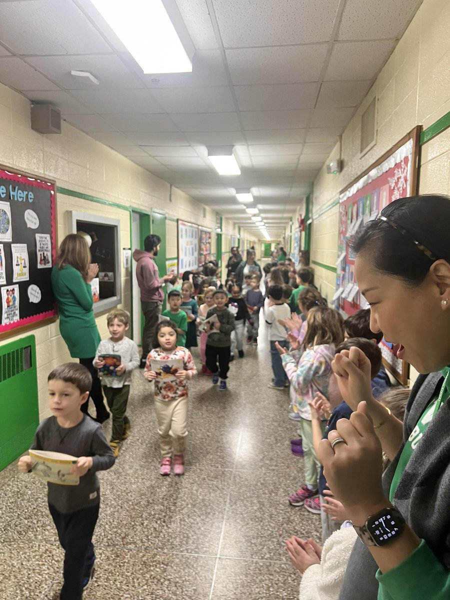 March of the kindergarten readers !!  <a href="/IrvingtonUFSD/">Irvington UFSD</a>