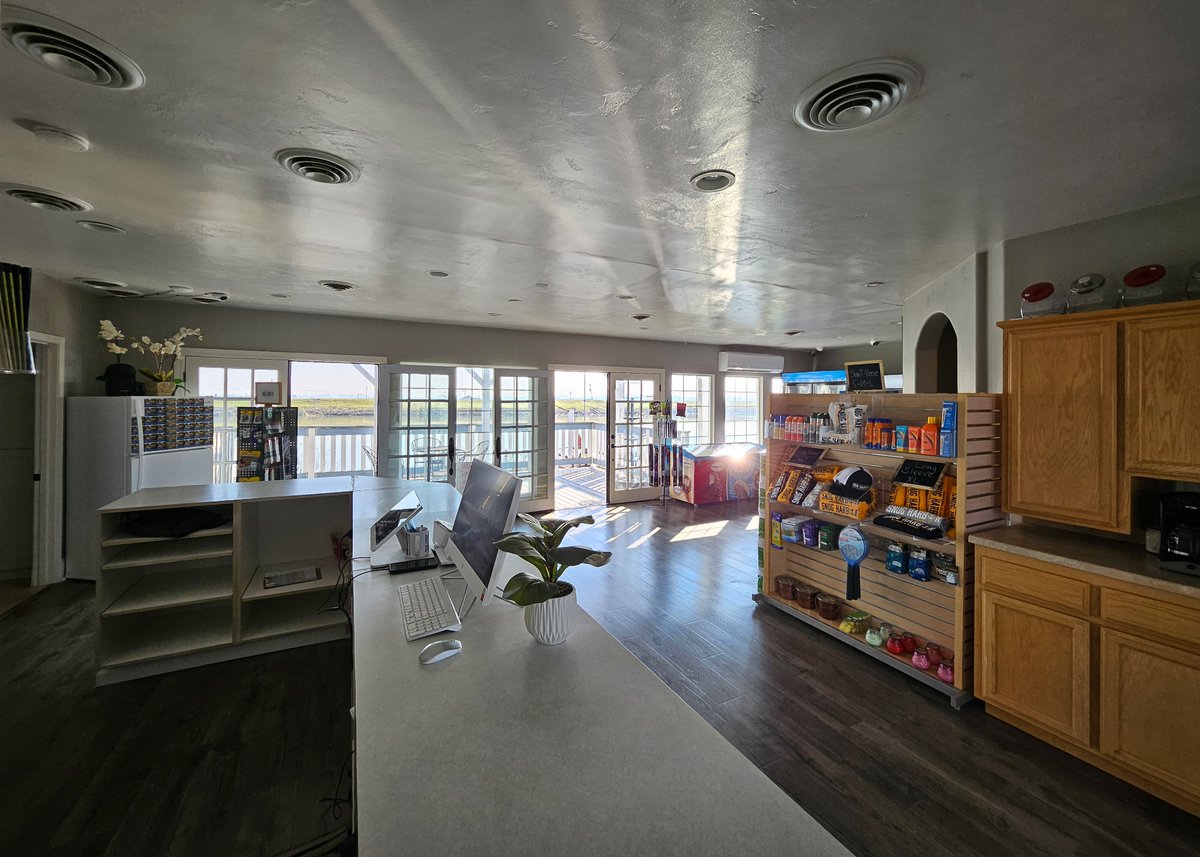 OutdoorAdvanced's tweet photo. Take a look at @Snug Harbor Resort renovated store! Ready to welcome visitors with a clean, modern look 🚤✨ https://t.co/OZ5Dis7iKM
