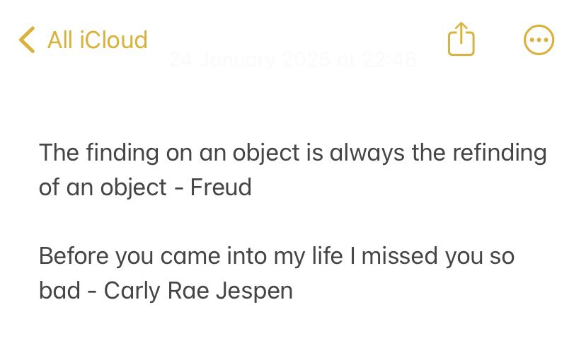 Megi (@reaisnowhite) on Twitter photo 