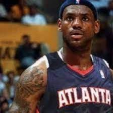 HeataoMil_grau's tweet photo. 🚨 ASSUNTO SÉRIO! VAMOS AJUDAR UM IRMÃO DE NBAtt?

Como muitos sabem, o meu e nosso parceiro Gustavo - LeBron de Atlanta (@LebraoDosHawks) perdeu o irmão faz um pouco mais de um mês.

Ele e o irmão que mantinham a casa sozinhos mas agora ficou tudo por conta do Gustavo, que teve que sair da casa que eles moravam, tá lidando com as despesas do enterro, além de ter perdido um dos empregos há 2 meses por conta da situação do irmão, que estava bastante doente.

Vou deixar o pix dele aqui como forma de ajuda. Quem puder ajudar nosso parceiro, que tá passando por uma fase bem complicada, vai estar fazendo um bem ENORME, pra uma pessoa muito do bem, garanto pra vocês. NBAtt ajuda NBAtt?

👉🏼 Pix: gdelimasales@gmail.com

❤️