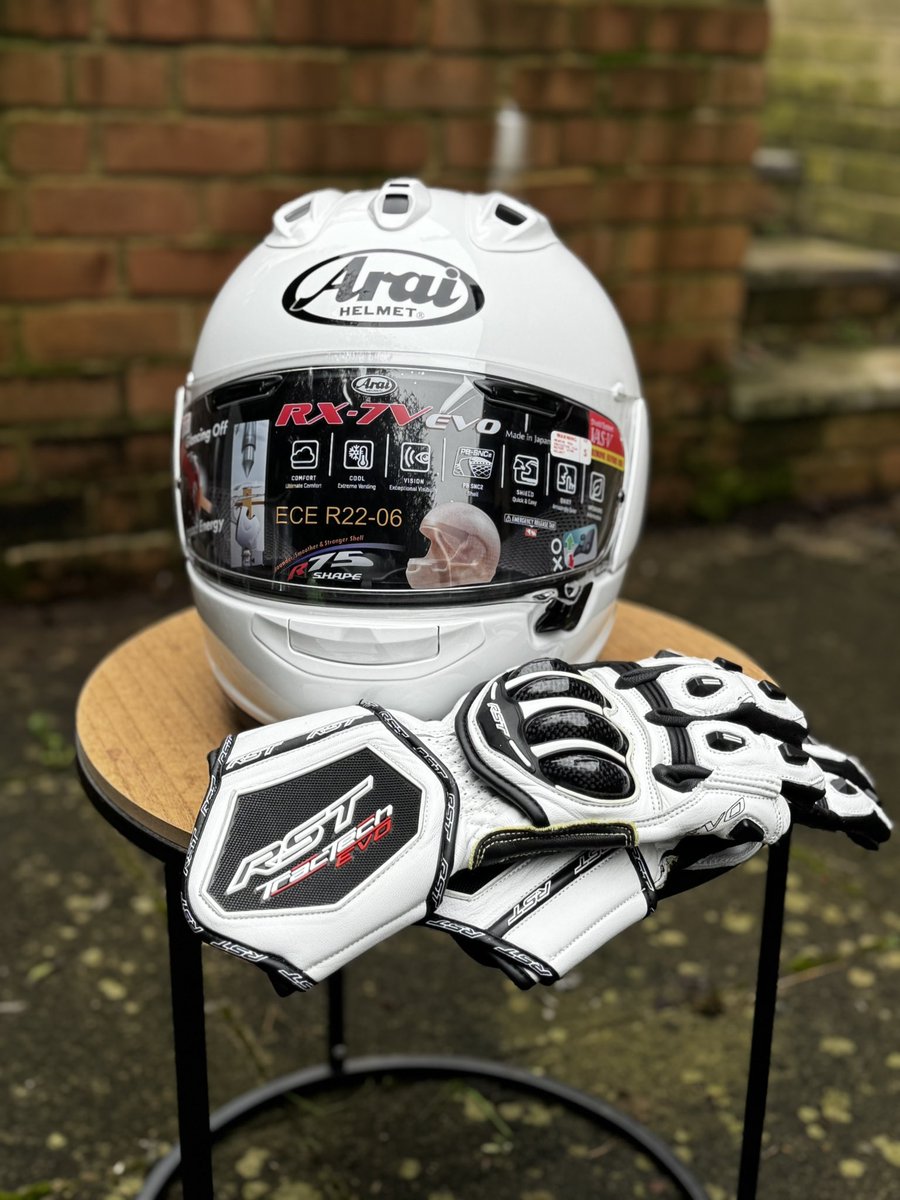 Very happy and grateful to have continued support for my rider coaching and press launch work from <a href="/WhyArai/">Arai Helmets UK</a> and <a href="/rstmoto/">RST</a> — the brilliant RX-7V Evo is now winging its way to <a href="/paintnation/">PaintNation</a> for a very special paint job. Watch this space! 

#arai #araihelmet #rstmoto
