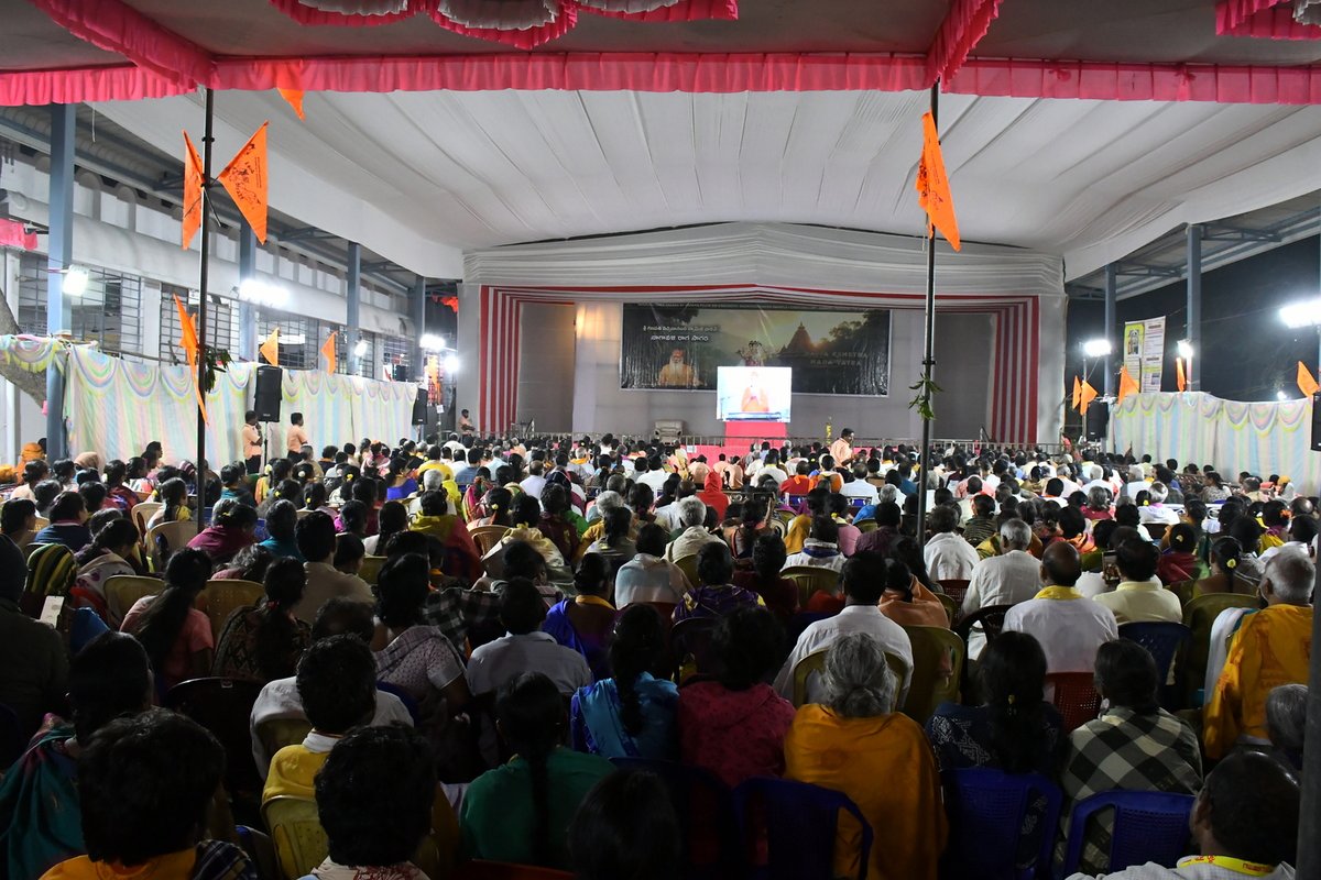 dattapeetham's tweet photo. • Datta Kshetra Nada Yatra 2025 • 24 Jan 2025

- Music for Meditation - Nagavali Raga Sagara

SGS Ashrama, Sreekakulam, Andhra Pradesh

#datta #dattakshetrayatra2025 #music #meditation #healing #sgsswamiji #raga #nada #ragasagara #sreekakulam #nagavaliragasagara