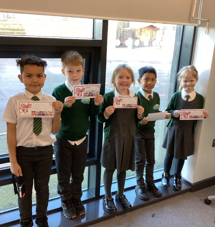 GreenRidgeR2's tweet image. Well done to our Superhero Shake winners this week! You’ve been just like Curious Curtis and Reflective Rudy, and you talked confidently about your learning behaviours! #proud #limitlesslearning