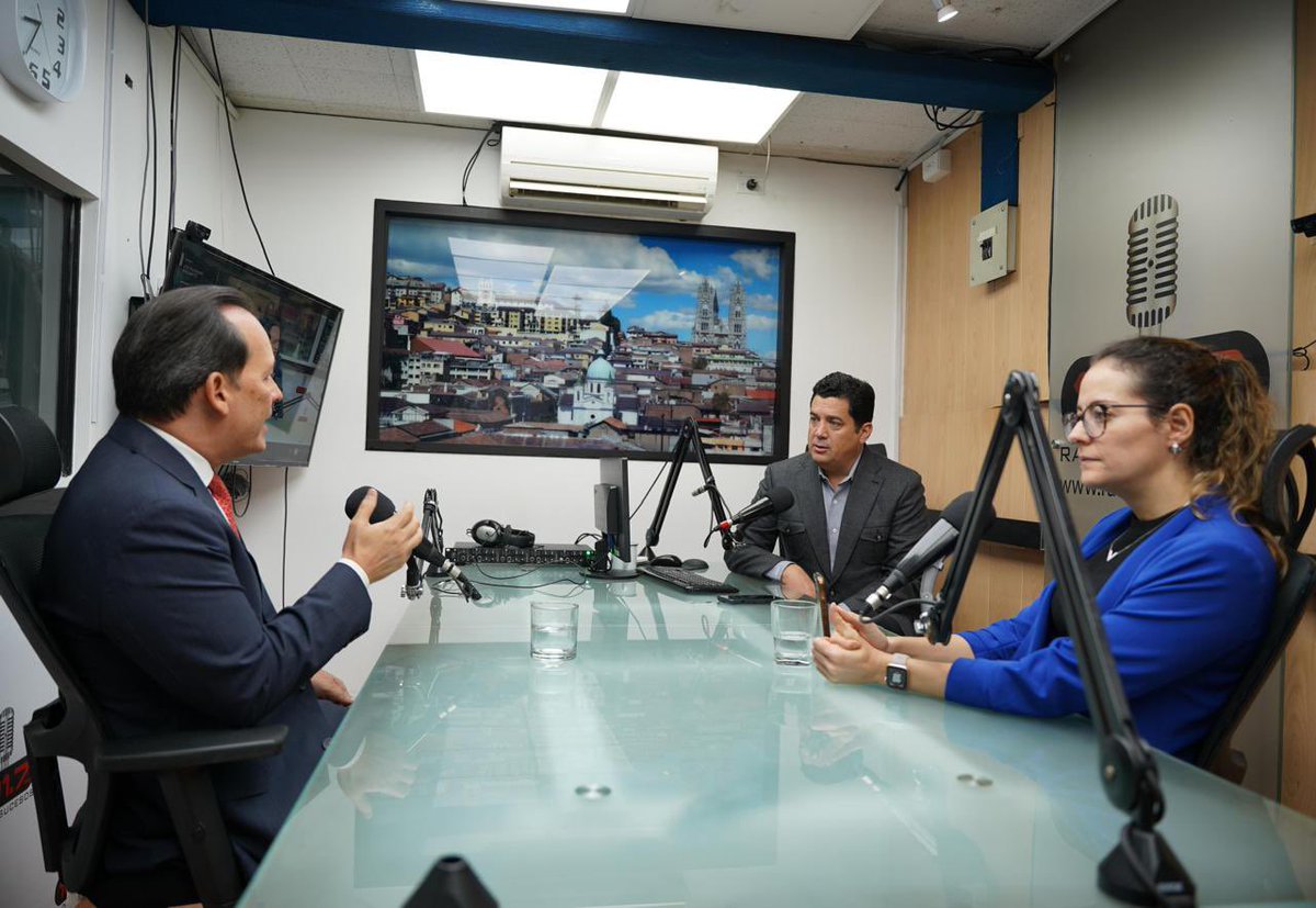 Vamos a eliminar el engendro del CPCCS mal llamado ciudadano. Joya de la corona de la politiquería y alcahuetes de la corrupción organizada.

<a href="/radiosucesosec/">Radio Sucesos Ecuador</a>

#CucalónSube #CambioRadical #Construye