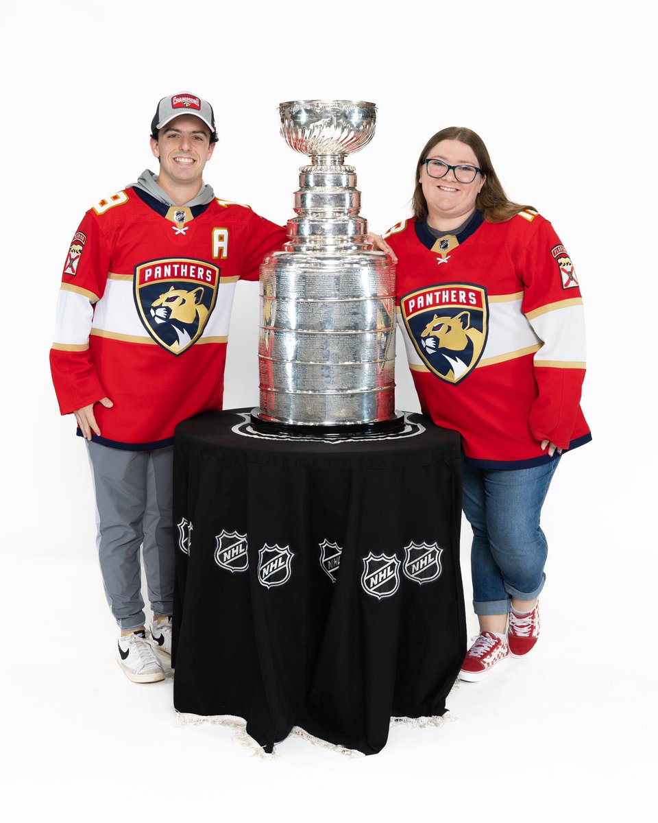 Baileykaiser91's tweet image. Renewed for our 3rd year as Territory members! Again thank you to everyone who made this team so special. Seeing the building jam packed every game is so refreshing and exciting. South Florida is a Hockey town, a great one at that! Had to add our picture with our friend Stanley!