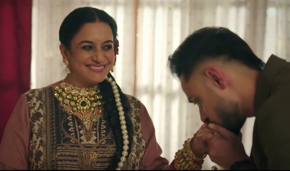 Such a Beautiful Family ❤️🧿 

I like Vikrant’s mom - she doesn’t have a FAKE personality . She is what she is. She calls it like she sees it 😊

#Mannat #MannatHarrKhushiPaaneKi #mhkpk #VikrantSaluja #AdnanKhan