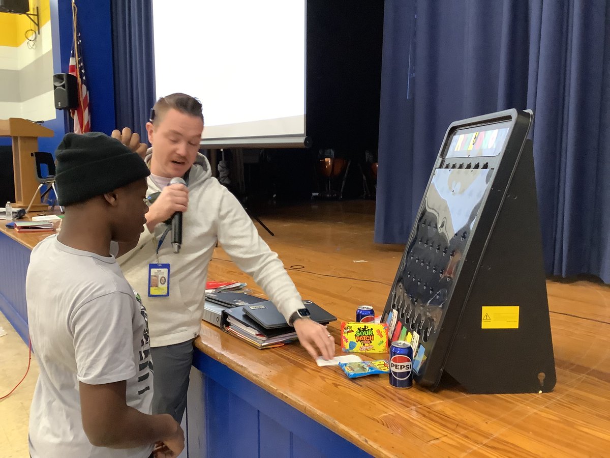 #Attendancematters Friday Plinko game for students with perfect attendance this week! So Much Fun &amp; Prizes! #Smallwoodstrong
