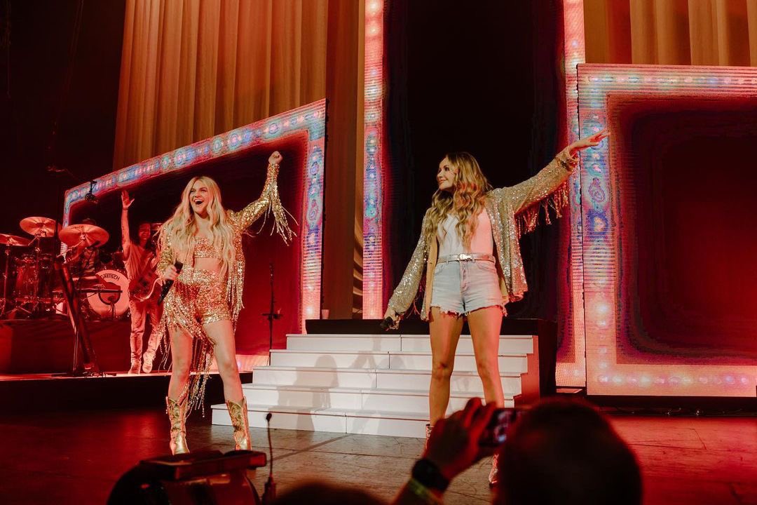 Carly Pearce tweet media