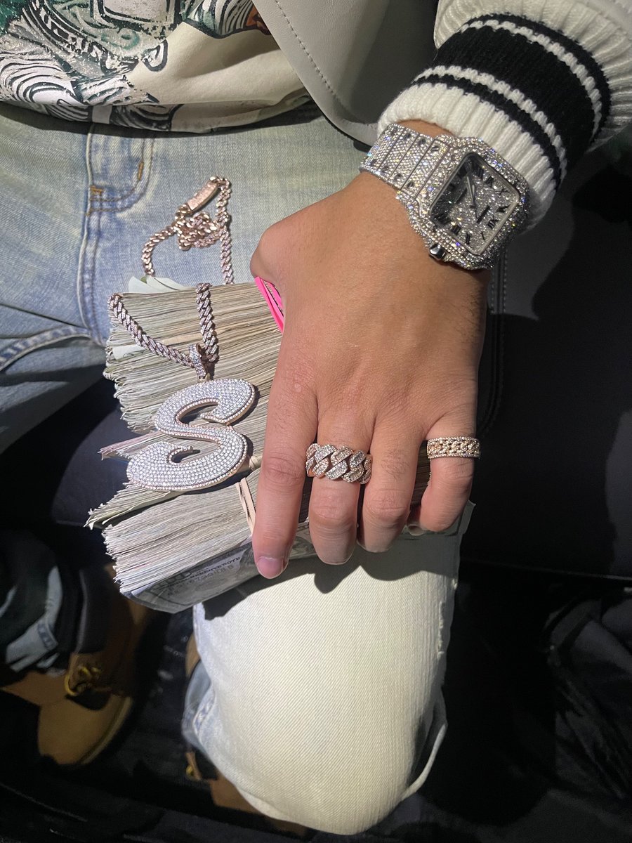 Su Money™️ tweet media