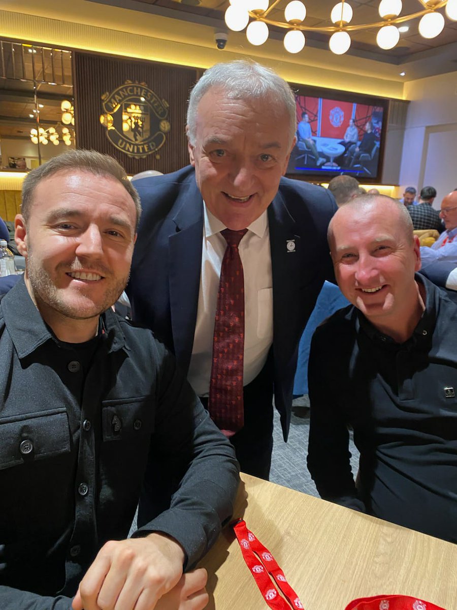 LouMacari10's tweet image. Not just a late win last night, but also the pleasure of bumping into Corrie duo Tyrone and Kirk, great guys
