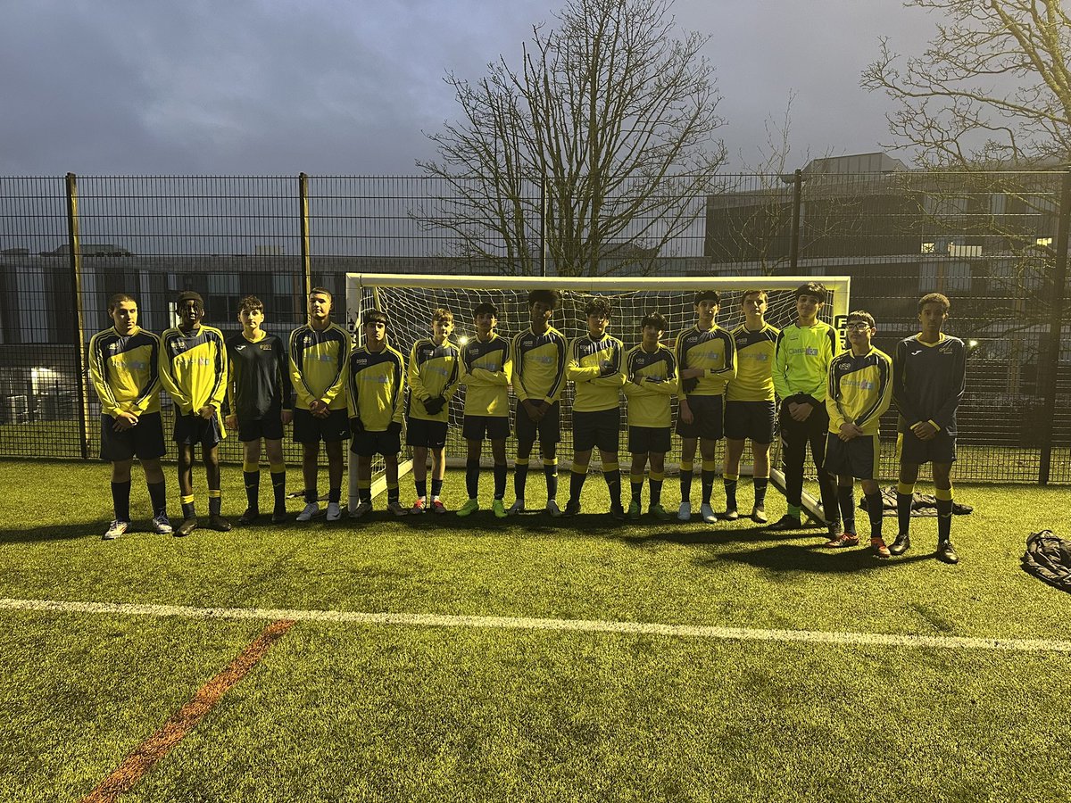 It wasn’t meant to be for our Y10 boys on Wednesday against <a href="/SharplesPE/">Sharples PE</a> ! After taking the lead at the start of the second half, the lads suffered a 5-3 loss.
A lot of hard work went into the game and the sportsmanship was fantastic - well done, lads 👏⚽️
