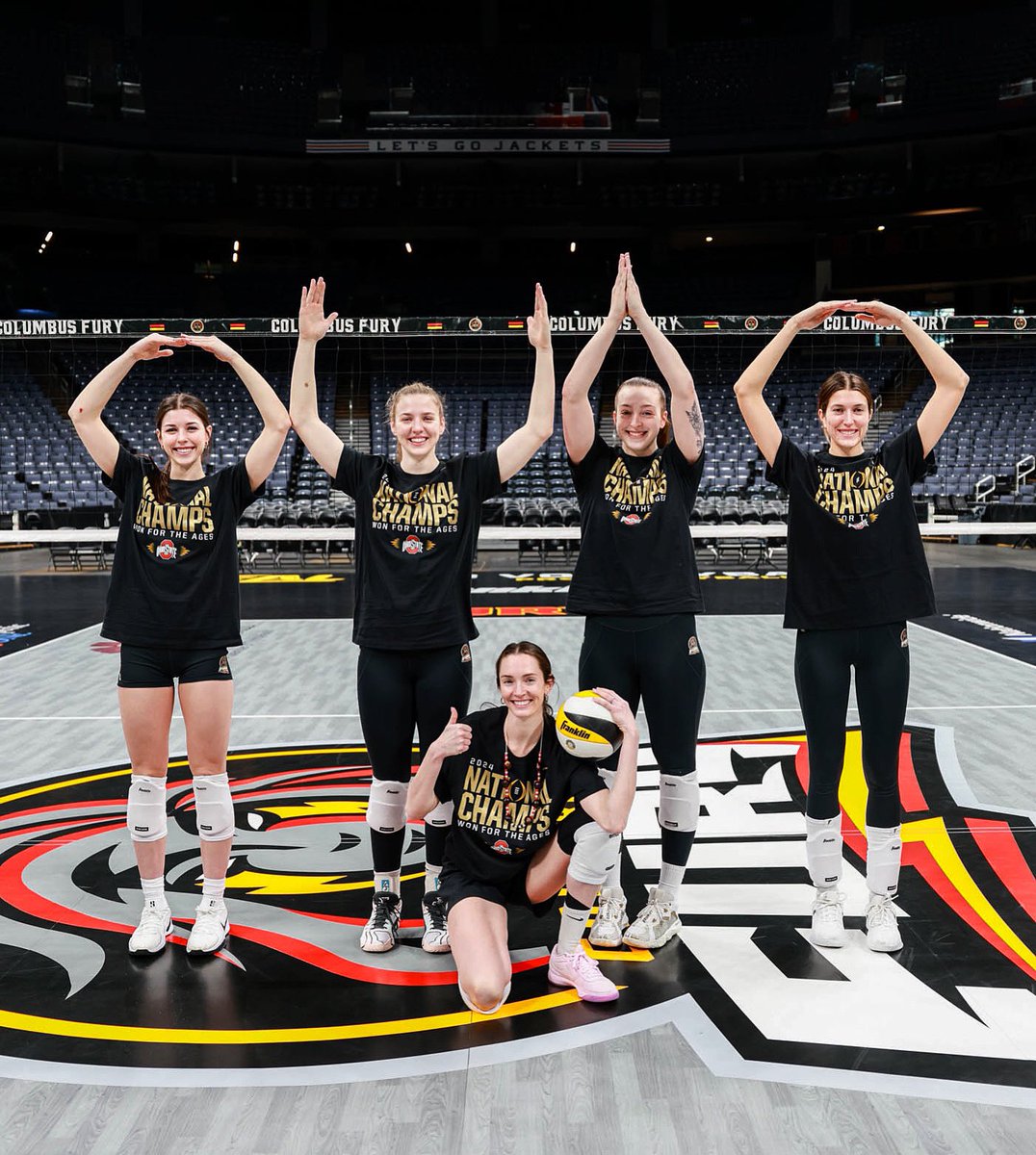 ColumbusFury's tweet photo. Repping the OH-IO‼️

Congratulations to @OhioStateFB on winning their 9th National Championship!

@OhioStAthletics ⚡️

#ColumbusFury #UnleashTheFury #ProVolleyball #OhioSupportsWomensSports https://t.co/LfYndsobDf
