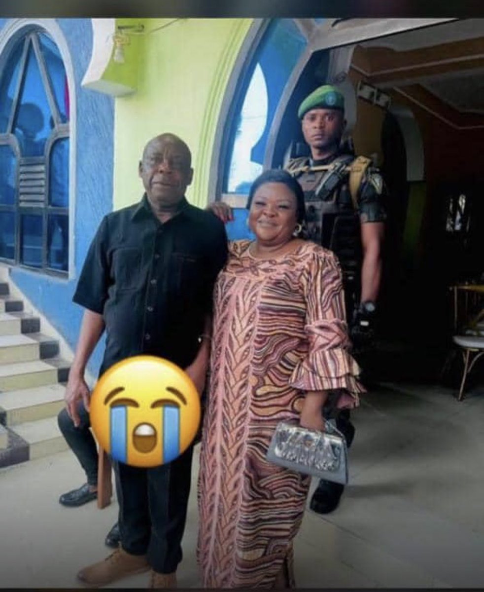 Grace_Musimbwa's tweet photo. Page noire : l’armée congolaise vient d’annoncer le décès du Gouverneur du Nord-Kivu, le Général-major Peter Cirimwami, survenu le 24 janvier après avoir succombé à de multiples blessures reçues sur le champ de bataille. https://t.co/Pfy8gfB6CF