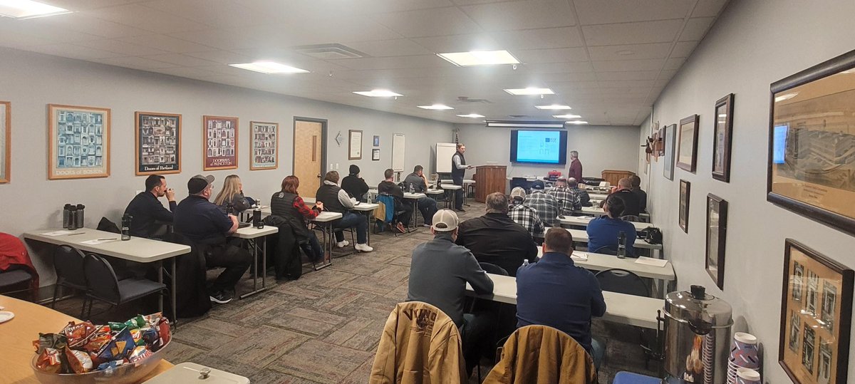 builtbybrosco's tweet photo. Another great week of #BROSCO Product Knowledge workshops - thanks to everyone that made the trip to our #PortlandMaine facility to learn!
@JELDWEN @intexmillwork @CrownHeritage @ODL_Doorglass @SimpsonDoor #ECLISSE #DSIRailing #turncraftcolumns #doormerica https://t.co/pWPCgFZrm4