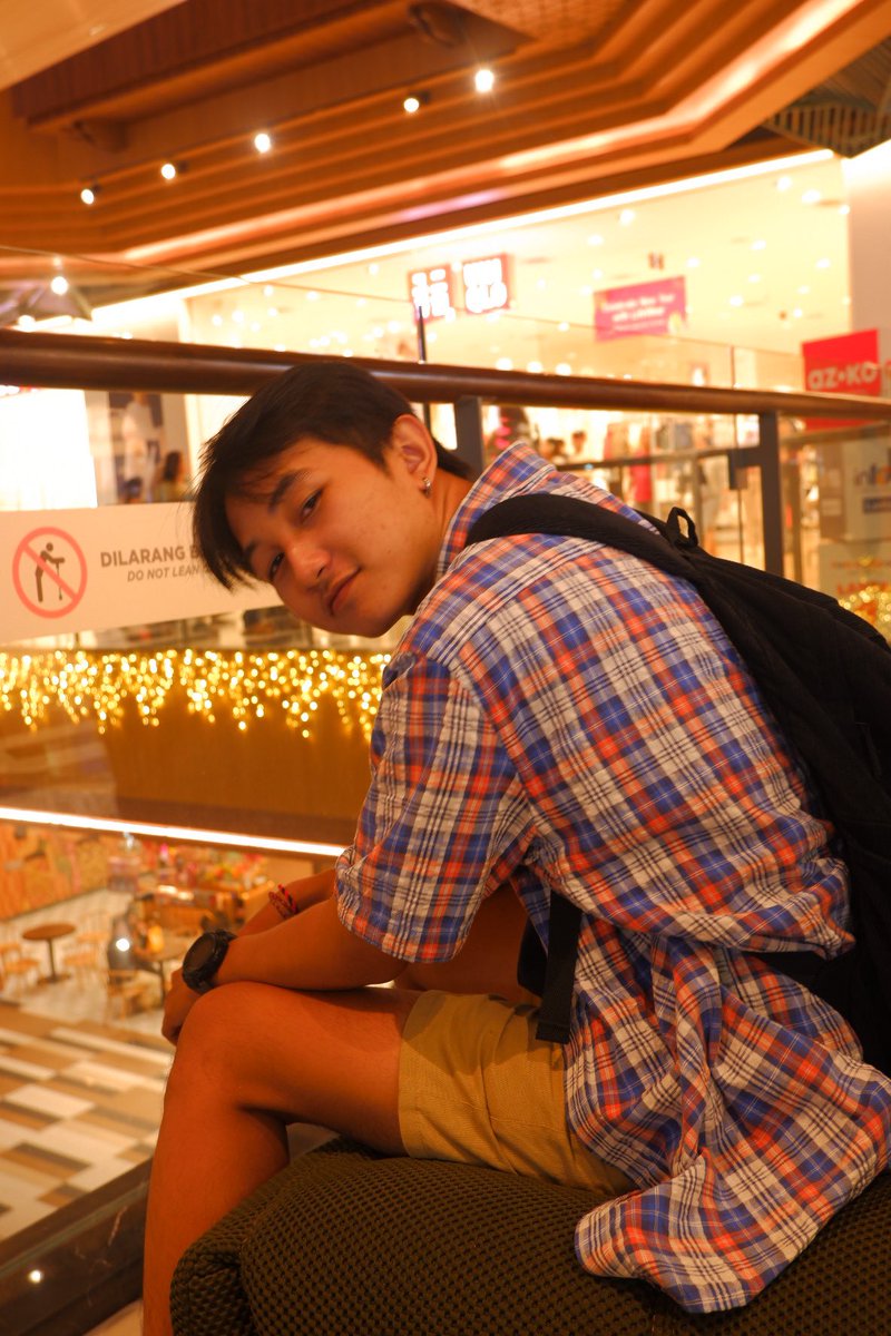 lawar_peek tweet media