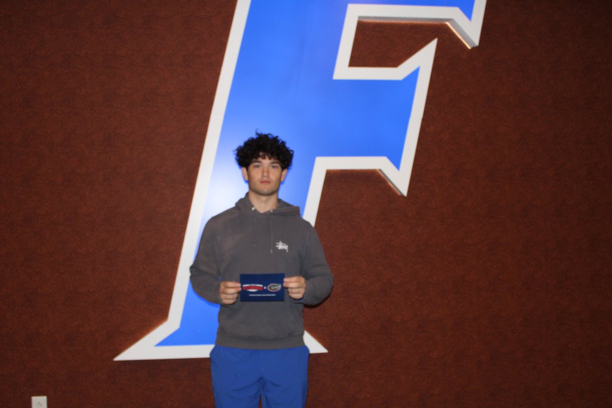 Anthony Rubio #25 (@antrubio25) on Twitter photo Had a fulfilling day writing thank-you notes to educators and staff in Alachua County! It's amazing how small acts can make a big impact in education. Learn how you can get involved at edfoundationac.org @FL_Victorious #FVFoundation <a href="/TheEdFoundation/">The Ed Foundation</a> Had a fulfilling day writing thank-you notes to educators and staff in Alachua County! It's amazing how small acts can make a big impact in education. Learn how you can get involved at edfoundationac.org @FL_Victorious #FVFoundation <a href="/TheEdFoundation/">The Ed Foundation</a>
