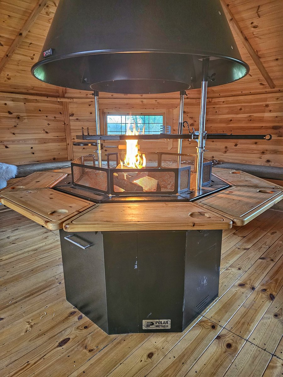 devonwoodsmoke's tweet photo. Lot of good times going to be happening here @bbqlodges at @UkbbqSchool

Year round, cozy bbq classes, a first for the UK..

If you would like to learn the art of fireside cooking with a group of friends, family, or maybe a work team, then get in touch

Please Retweet 🔥 https://t.co/km78FECaYM