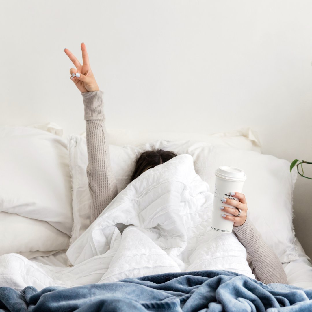 BzzAgent's tweet image. ✌☕😴 Is anyone else feeling like this today? Do you have any exciting plans for the weekend? Let us know below! 🐝 #bzzagent #reviews #sampling