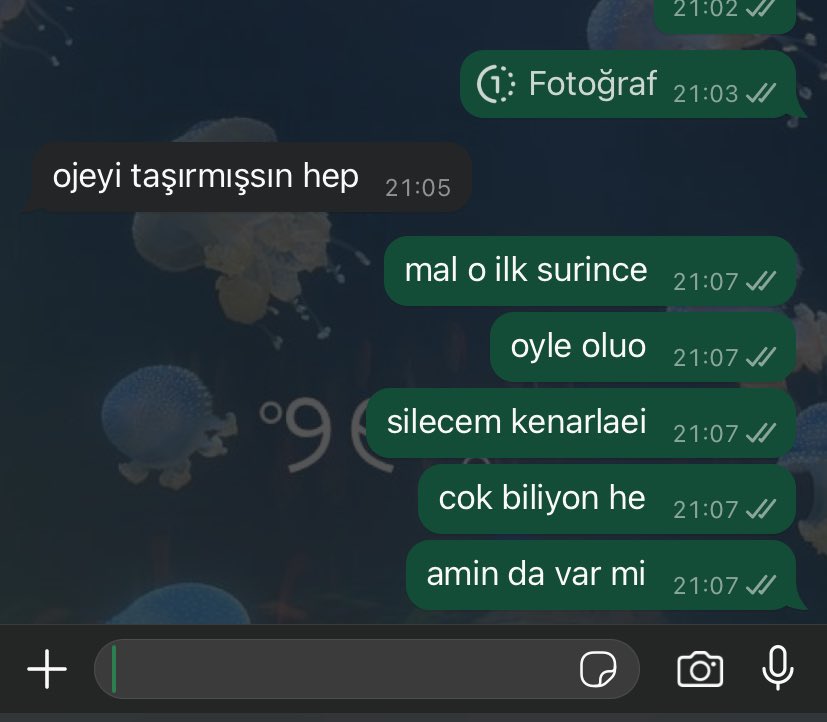 bilmezdik's tweet photo. en ufak eleştiride ben https://t.co/L4W82FZmNG