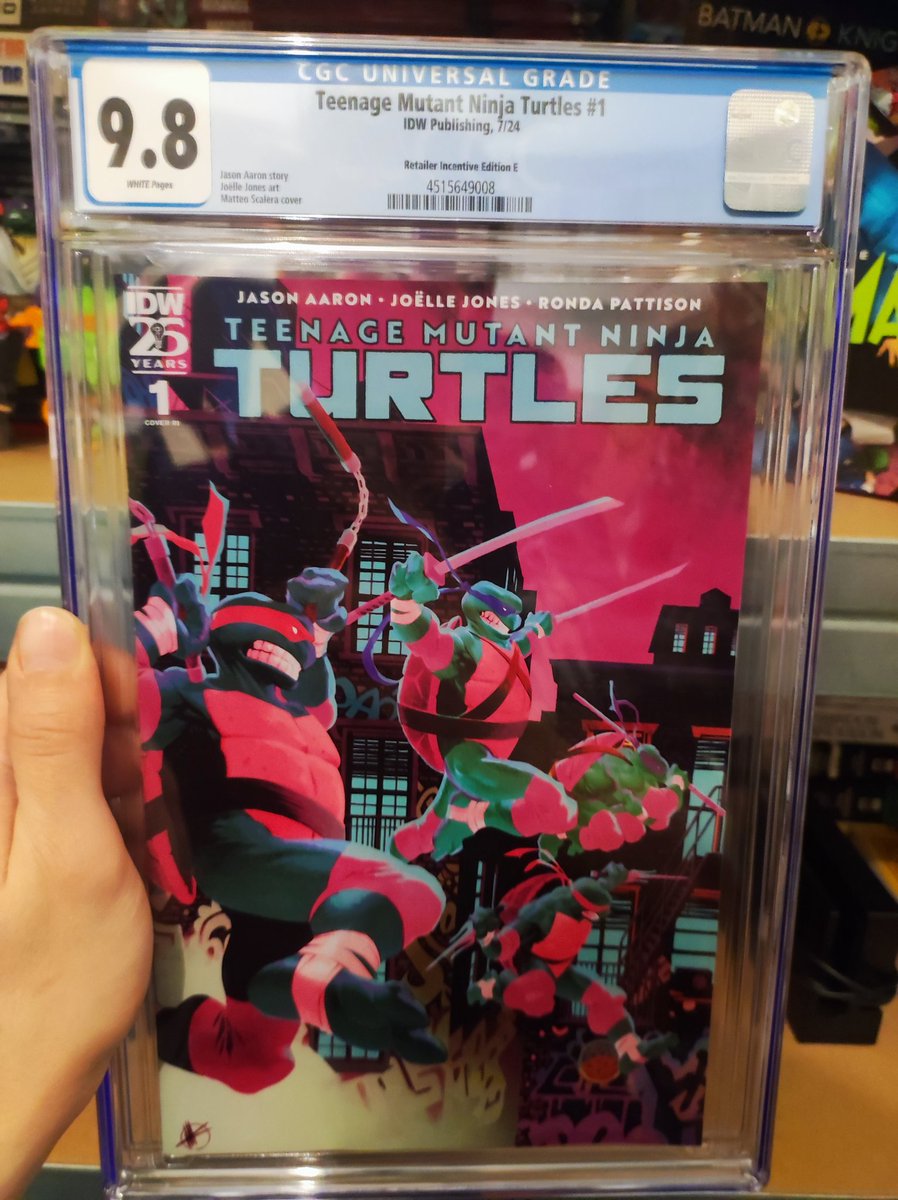 VoorheesGotMe's tweet photo. A massive shout-out to the amazing @CoffeeHeroes1 for hooking me up with grading my #TMNT 1:250issue one!!! Over the moon about this one
#comics #ninjaturtles #TMNTxNaruto #coffee #lcs #comicstores https://t.co/hmGmgp3t6O