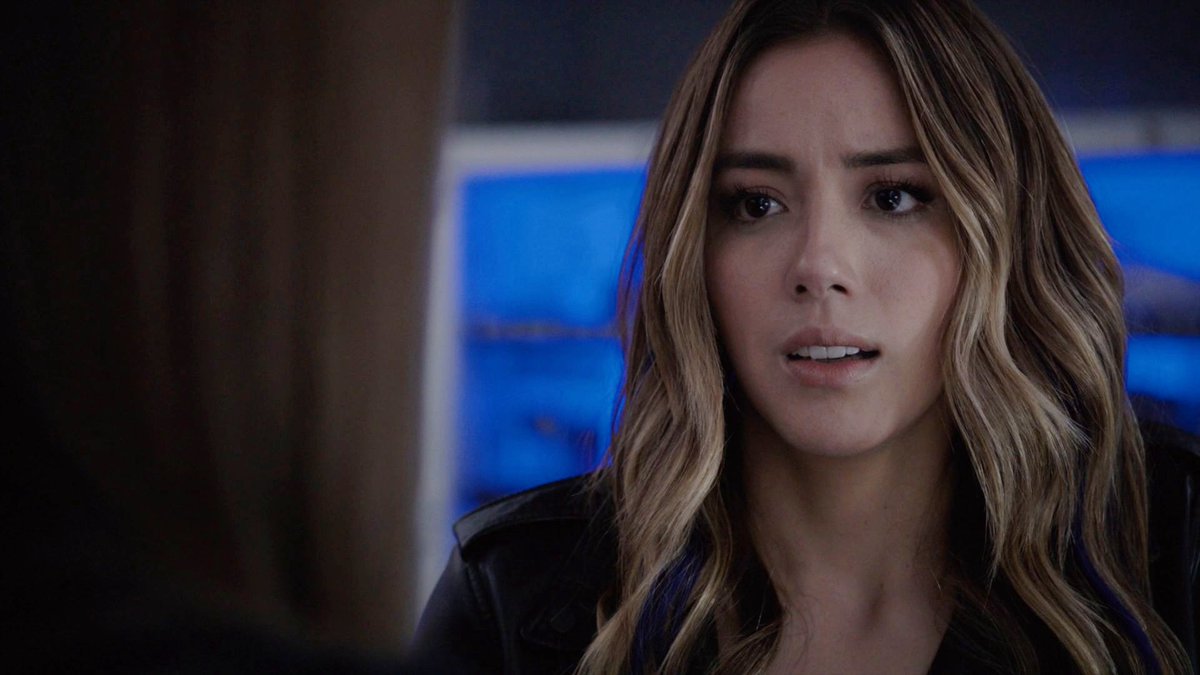 lenaskzorel's tweet photo. chloe really didn't have to go so hard and have daisy look at jemma with so much love and yearning but im glad she did... but also not cuz it gives "in love with my best friend who'll never choose me" and it huuurts #bioquake https://t.co/lTrZ68f4cg
