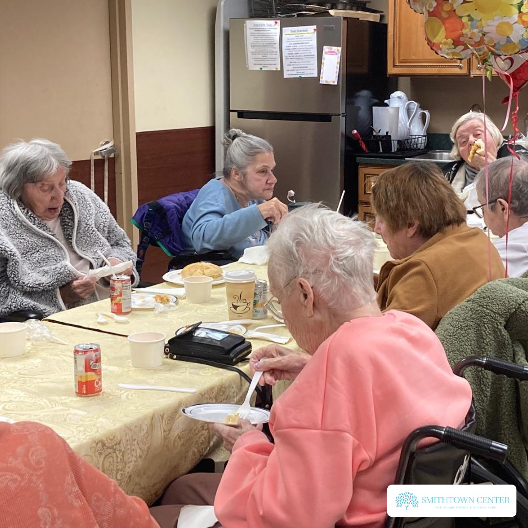 smithtowncenter's tweet image. Our Women’s Club hosted a delightful Breakfast Brunch! 🥓🍳 Residents enjoyed customizing their breakfast sandwiches and savoring fresh fruit on the side. A delicious way to start the day! 💛🍴✨
#BreakfastBrunch #WomensClubEvent #DeliciousStart #CommunityDining