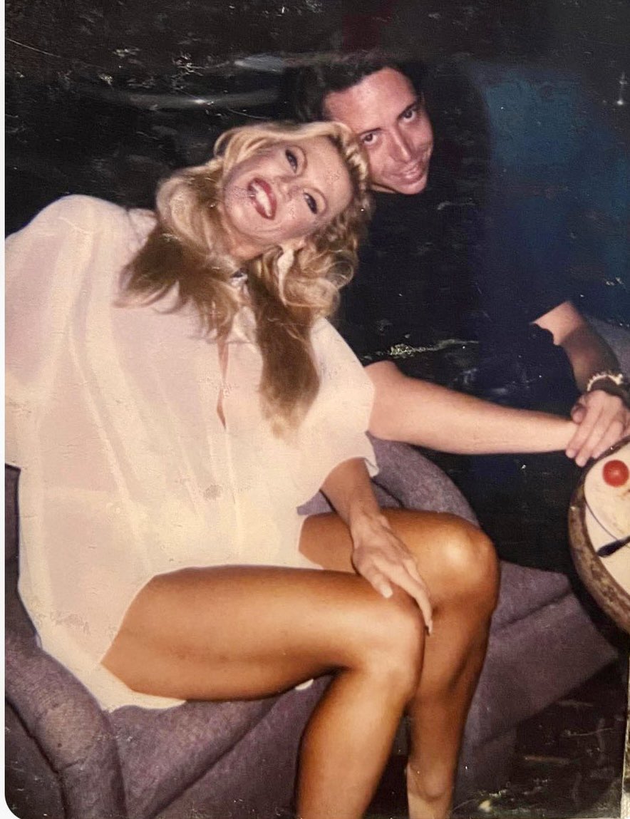 XXXAmberLynns's tweet photo. Favorite Fanboy Friday- My Biggest Fan Trey pic shot at the Admiral Theatre in 1996 during my feature show much love to you always Amber Lynn®️ #FanboyFriday #AmberLynn https://t.co/EjfaSC2zft