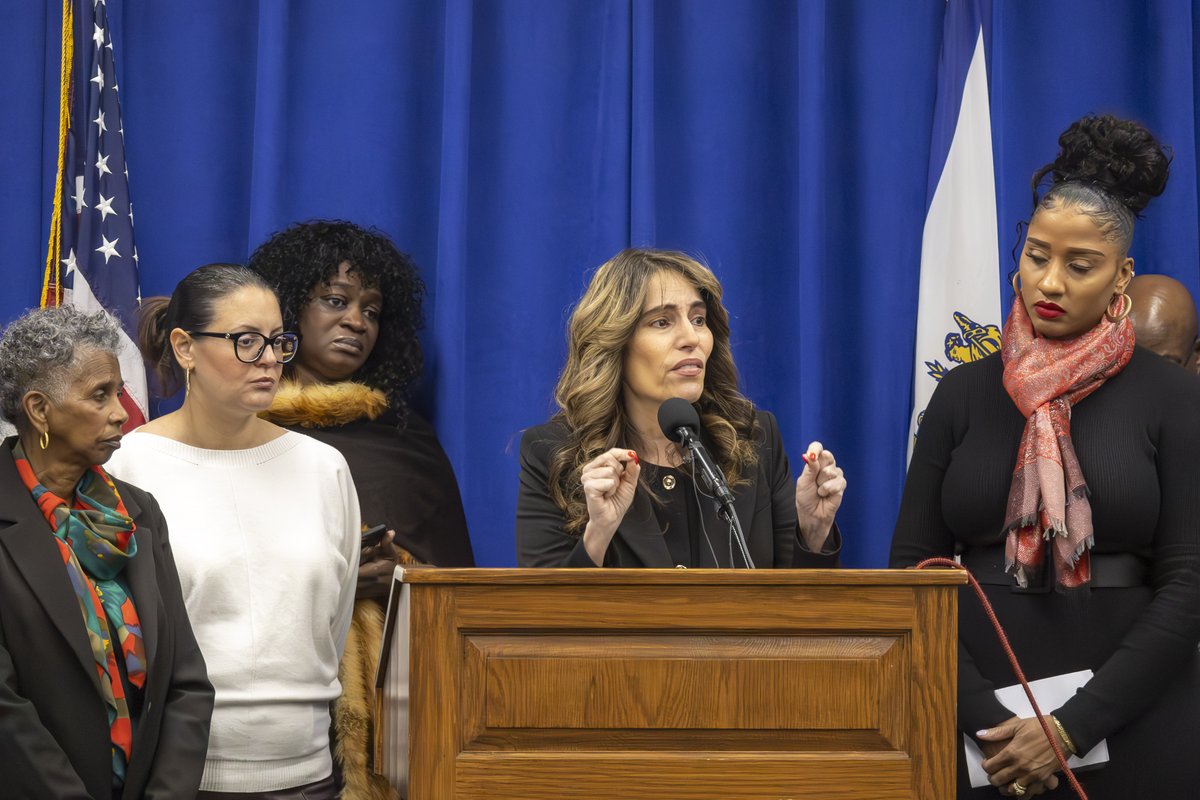 🚨Mayor @RasJBaraka &amp; Community Leaders Respond to ICE Raid. Today, leaders came together, sharing resources and a powerful message: we protect each other. 💪  

 Let’s stay united. Watch the full livestream here: facebook.com/share/v/15pXik…