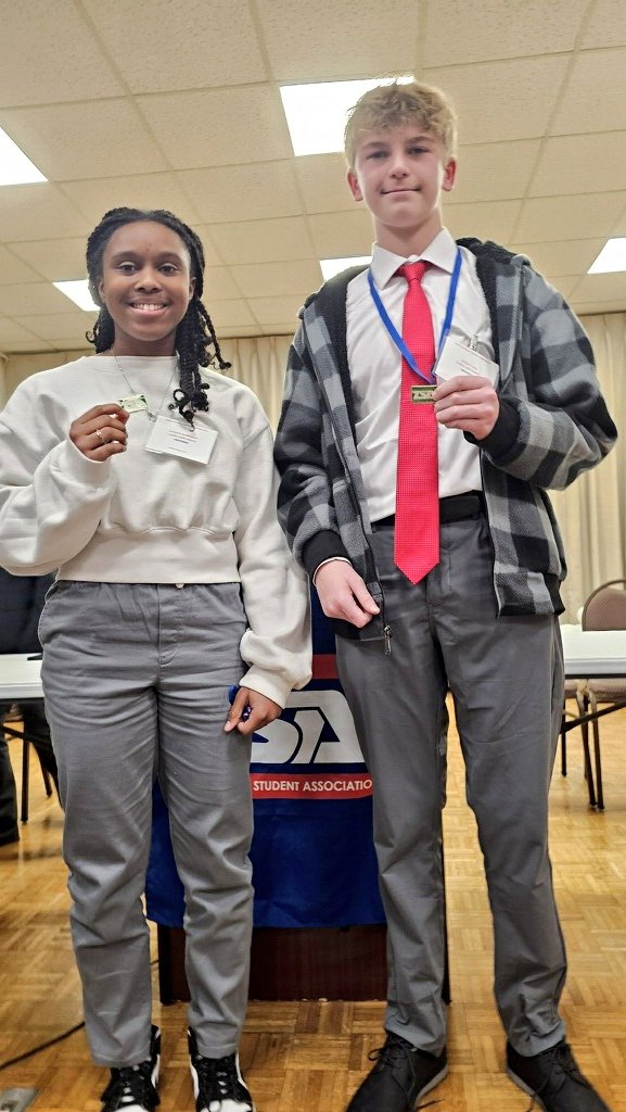 3LSM0M-HENDERSON tweet media