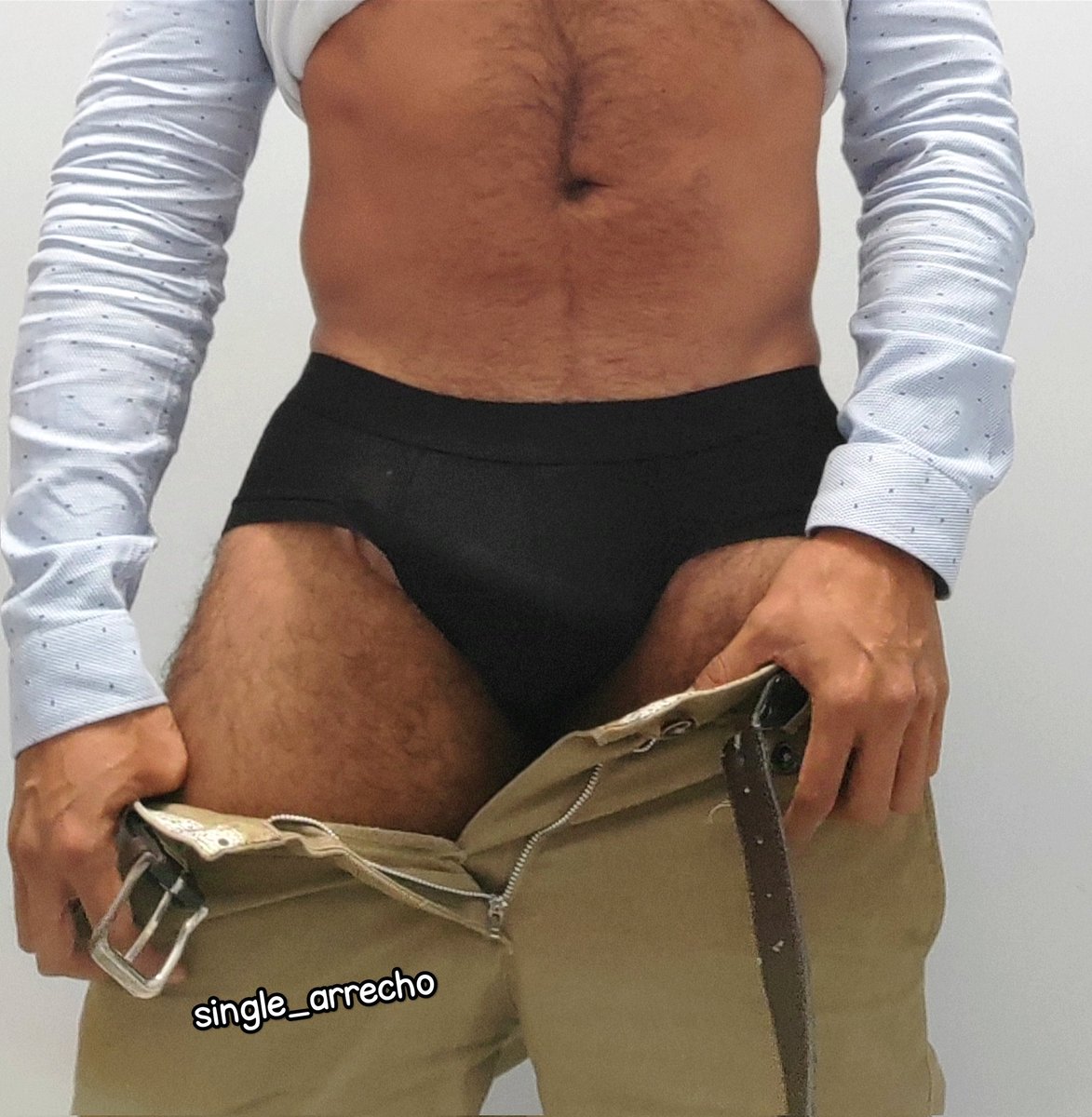 <a href="/AlFaHotwife/">Alfa HW</a> Dejo mi aporte para las ardientes Alfa Dinámicas 🔥 viernes de trusa.