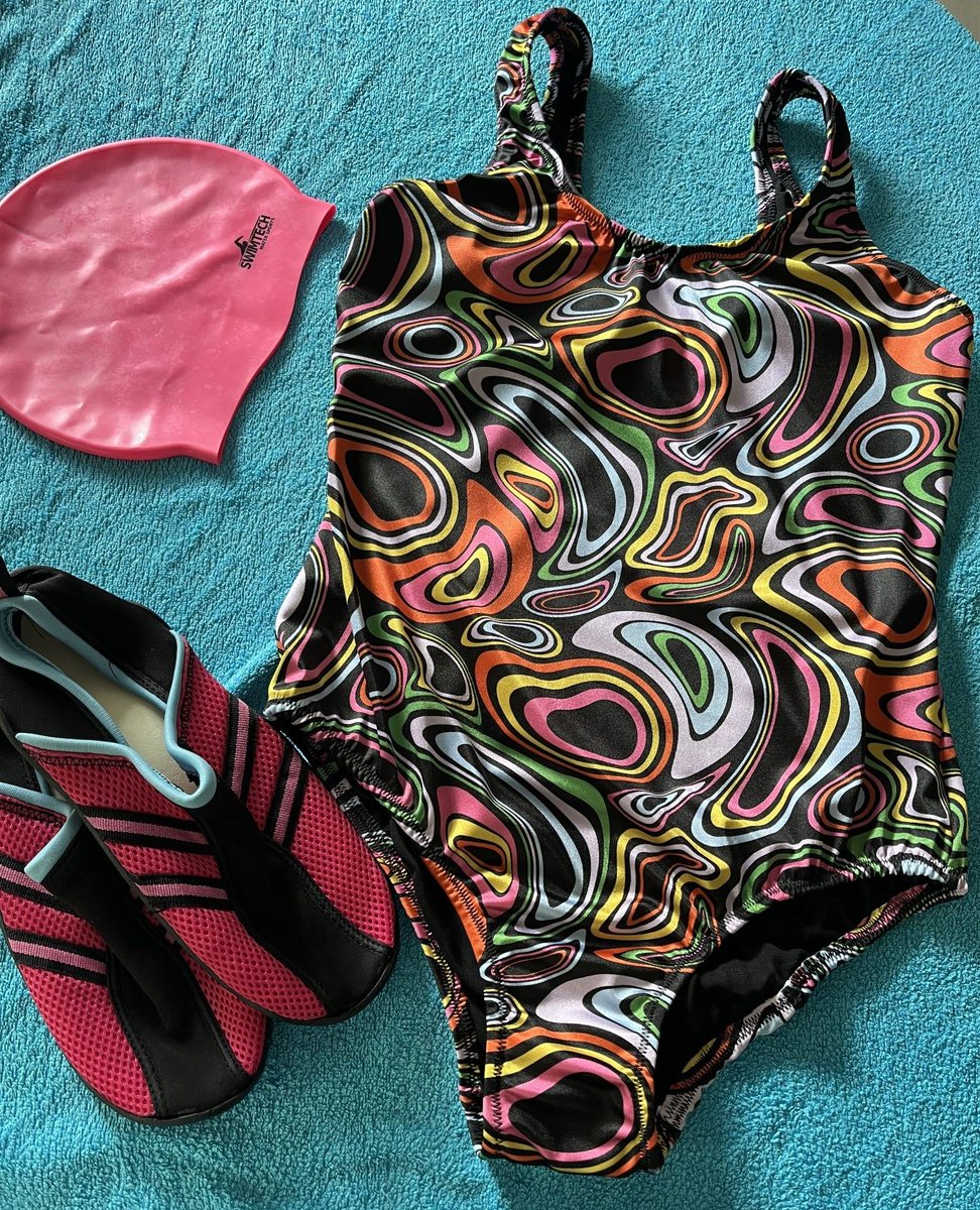 If getting more active is one of your priorities for 2025, do it in style with our Minerva Exclusive Glossy Activewear. Check out the range at minerva.com/mp?brand=Miner…

#Minerva #MinervaMakes #MinervaMakers #MinervaCommunity #Dressmaker #Activewear #LycraFabric #Sportswear