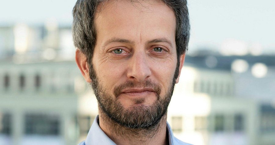MoulinEmmanuel3's tweet photo. 💥 Omer Shatz, un professeur de droit israélien basé à Paris, a déposé une plainte historique devant la CPI contre des responsables israéliens en invoquant une clause unique du Statut de Rome : l'incitation au génocide.
Il s'explique dans cet article du @haaretzcom ⬇️ https://t.co/XqaoGvTkBV