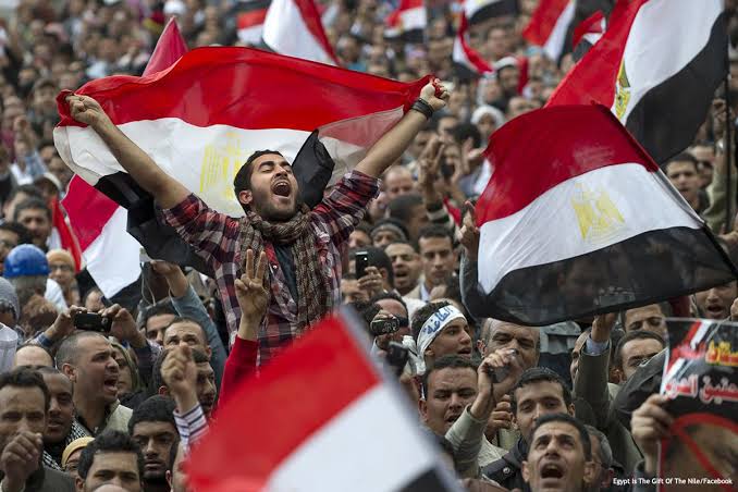 baraa_JFT20's tweet photo. السلام علي ثورة يناير و علي من آمن بها ومن مات فداءً لها..نرددها إلي أن يرث الله الأرض ومن عليها

لقد مسَّنا الحُلم مرة وستبقى تلاحقنا دومًا ذكراها.
الذكرى ال١٤ لأعظم حدث في تاريخ مصر..
#ثورة_25يناير https://t.co/aaeF7EESIa
