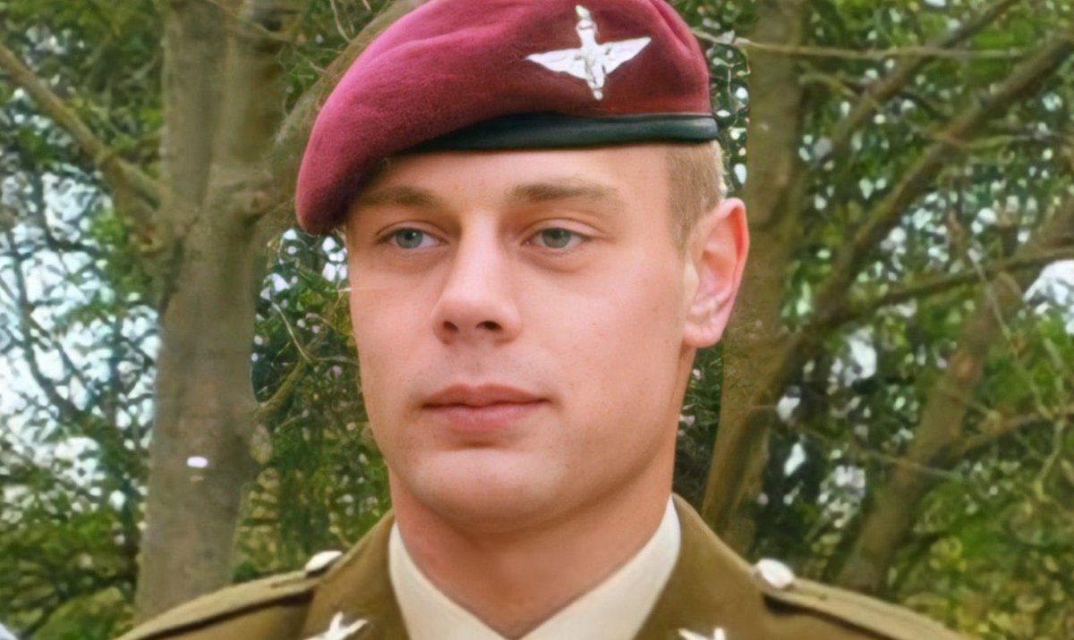 25th January, 2011

Private Martin Simon George Bell GM, aged 24 from Bradford, of 2nd Battalion The Parachute Regiment, was killed in an IED blast as he saved the life of a fellow wounded soldier in Nahr-e Saraj,Helmand Province

Lest we Forget this brave young Yorkshireman 🏴󠁧󠁢󠁥󠁮󠁧󠁿🇬🇧