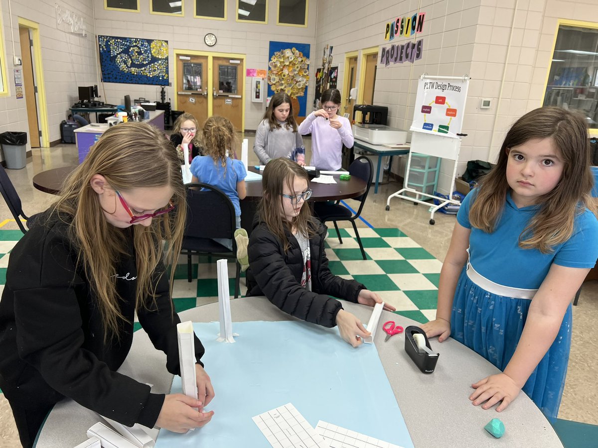 Virtual Qweebi Roller Coasters &amp; beginnings of Paper Roller Coasters during Girls Who Code! <a href="/lauralamb11/">Laura Lamb</a> <a href="/jamiepdutton12/">Jamie Dutton</a>
