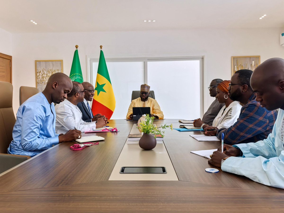 Assemblée nationale du Sénégal tweet media