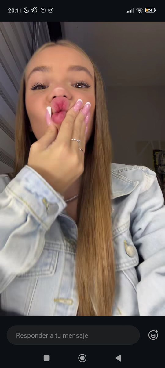 squishyfaces18's tweet photo. Alice mordenti squishy face 1 https://t.co/mHqLhc0KXc