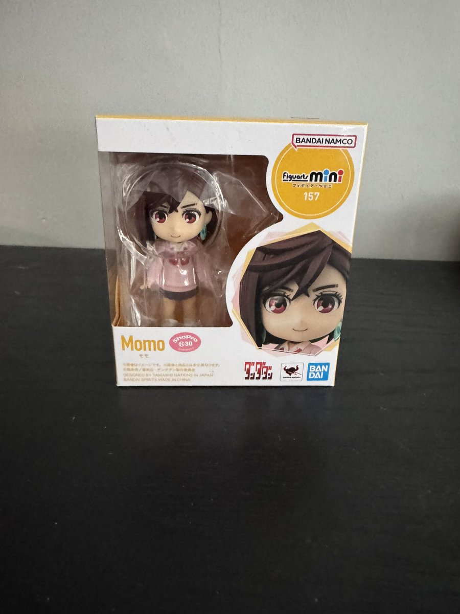 First piece of Dandadan merch. I’m in love 😍. Unfortunately Okarun got delayed so she has to be lonely for now