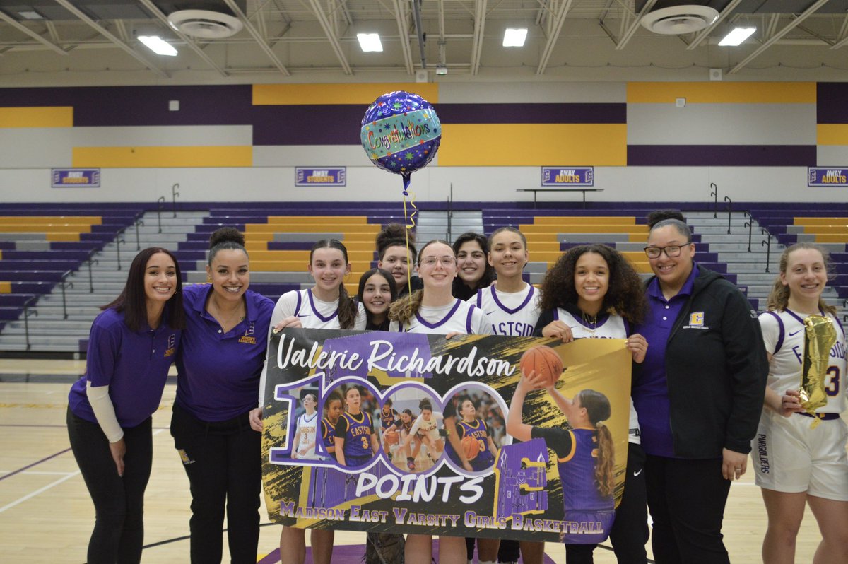 Blessed to join the 1,000 point club last night!🤞🏻